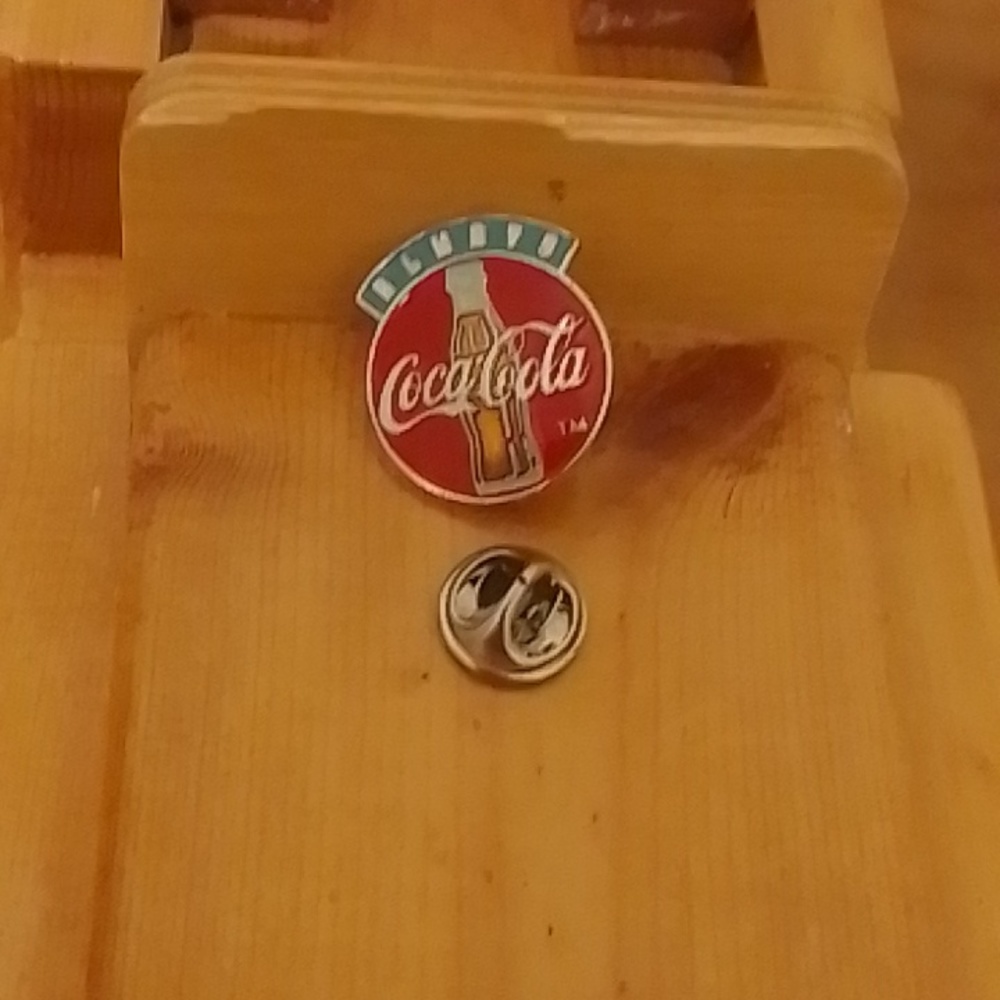 Coca Cola Pin